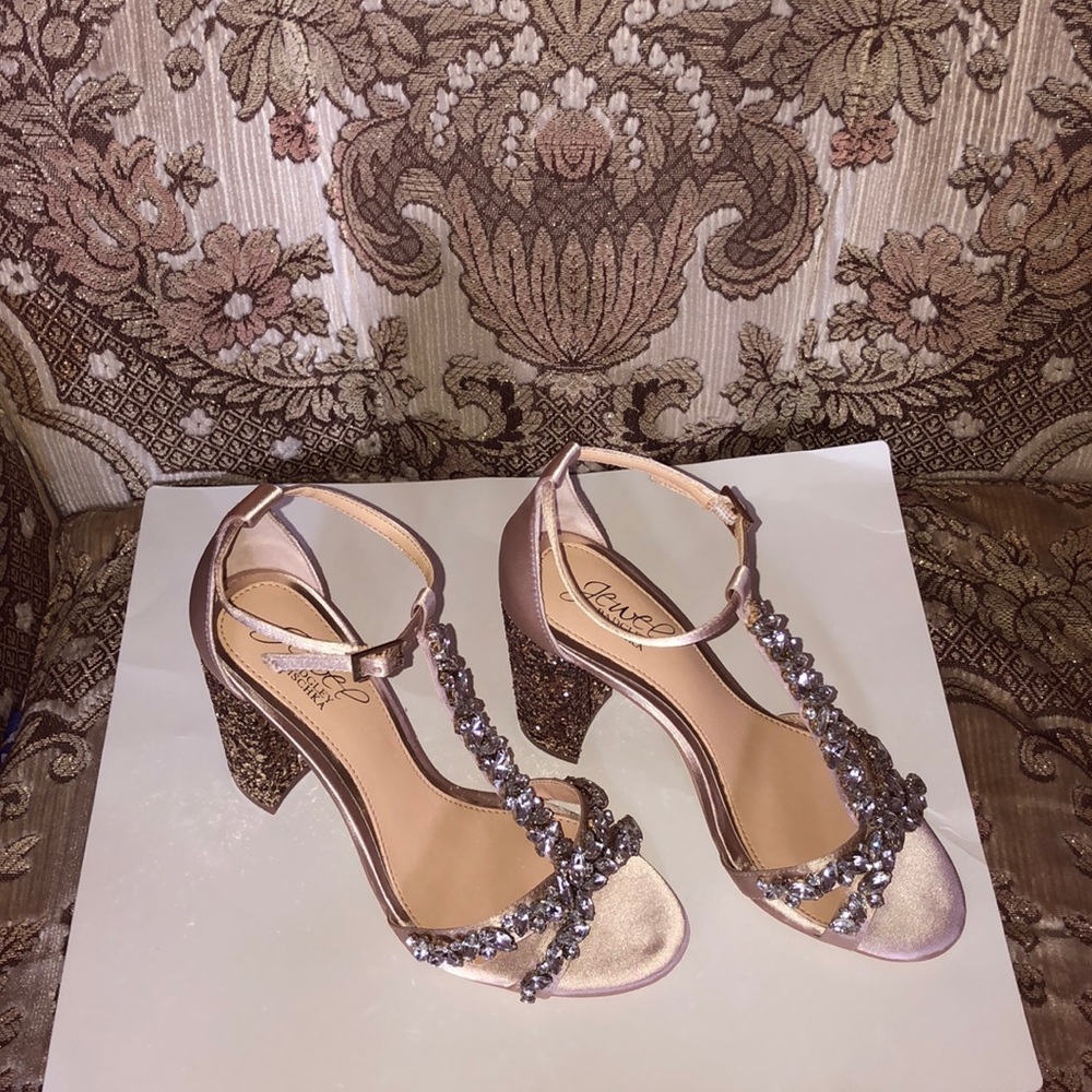 Dress shoes